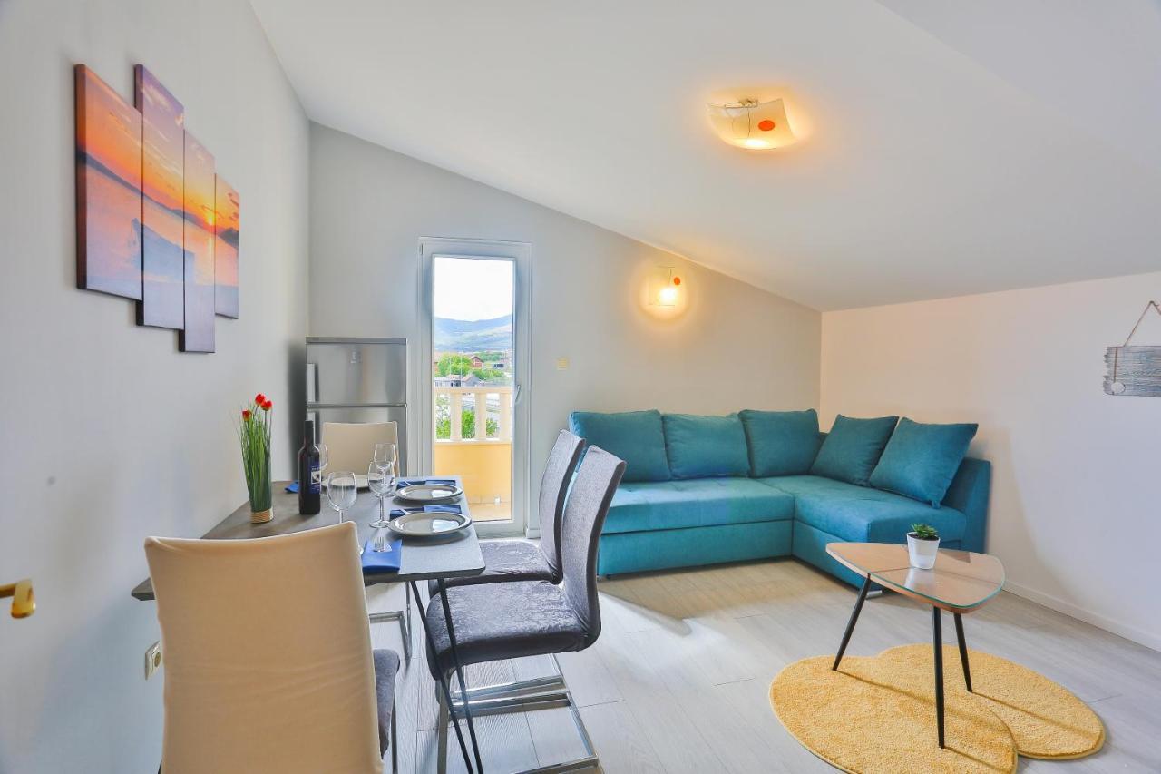 Apartments Maris Kastela Bagian luar foto