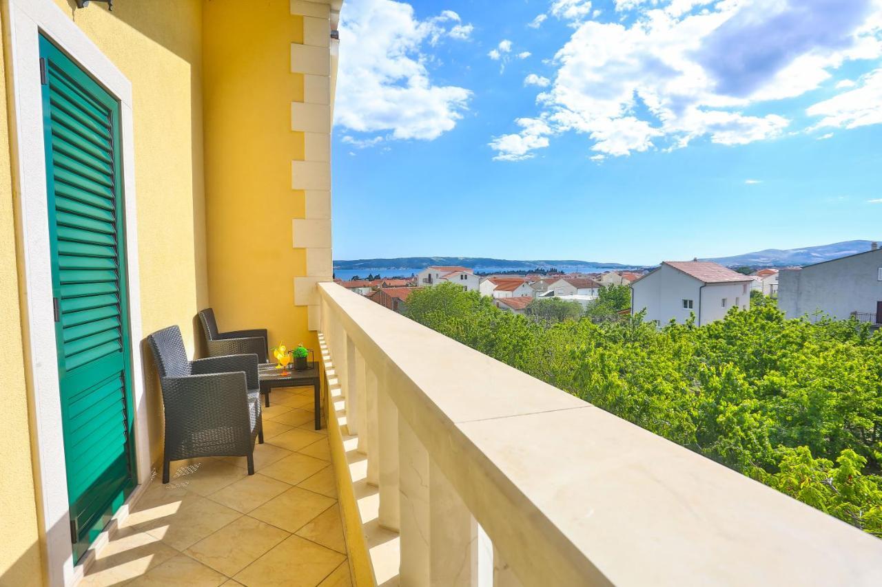 Apartments Maris Kastela Bagian luar foto