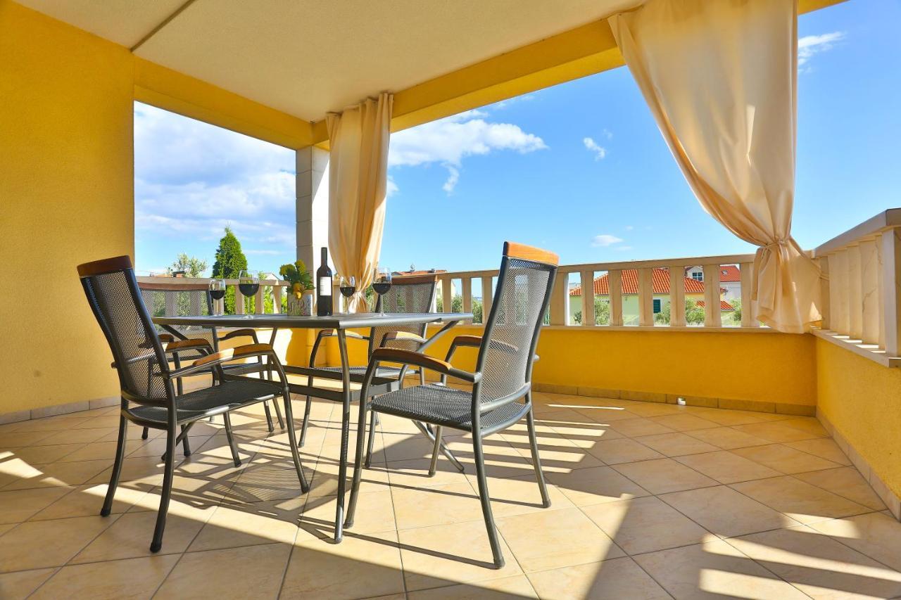 Apartments Maris Kastela Bagian luar foto