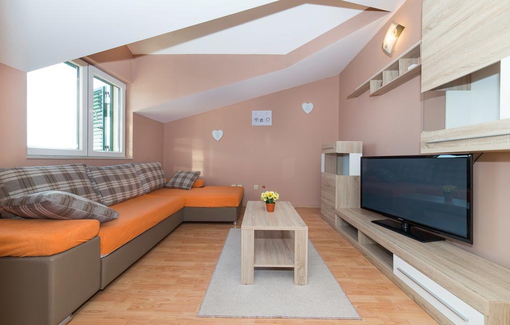 Apartments Maris Kastela Bagian luar foto